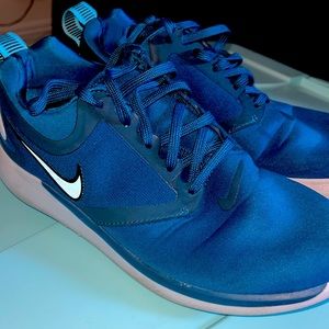 Blue Nlike with laces